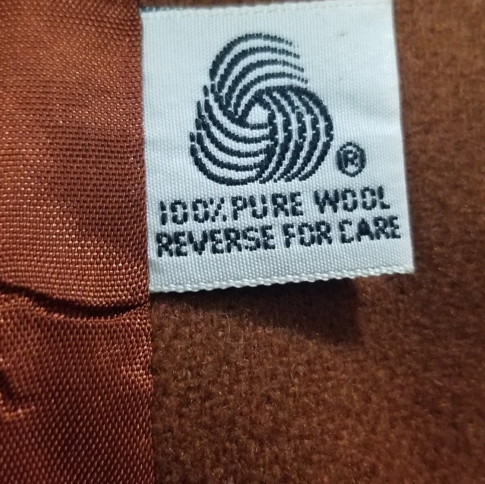 Jacket - Picture 2 of 4